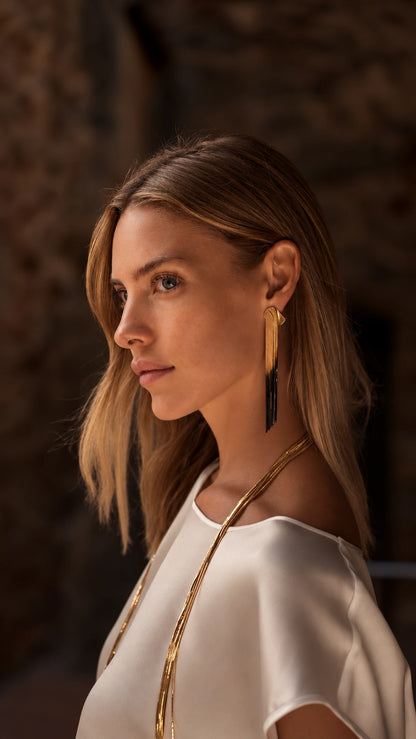 Collar Voilà de 6 hilos degradados en oro y negro