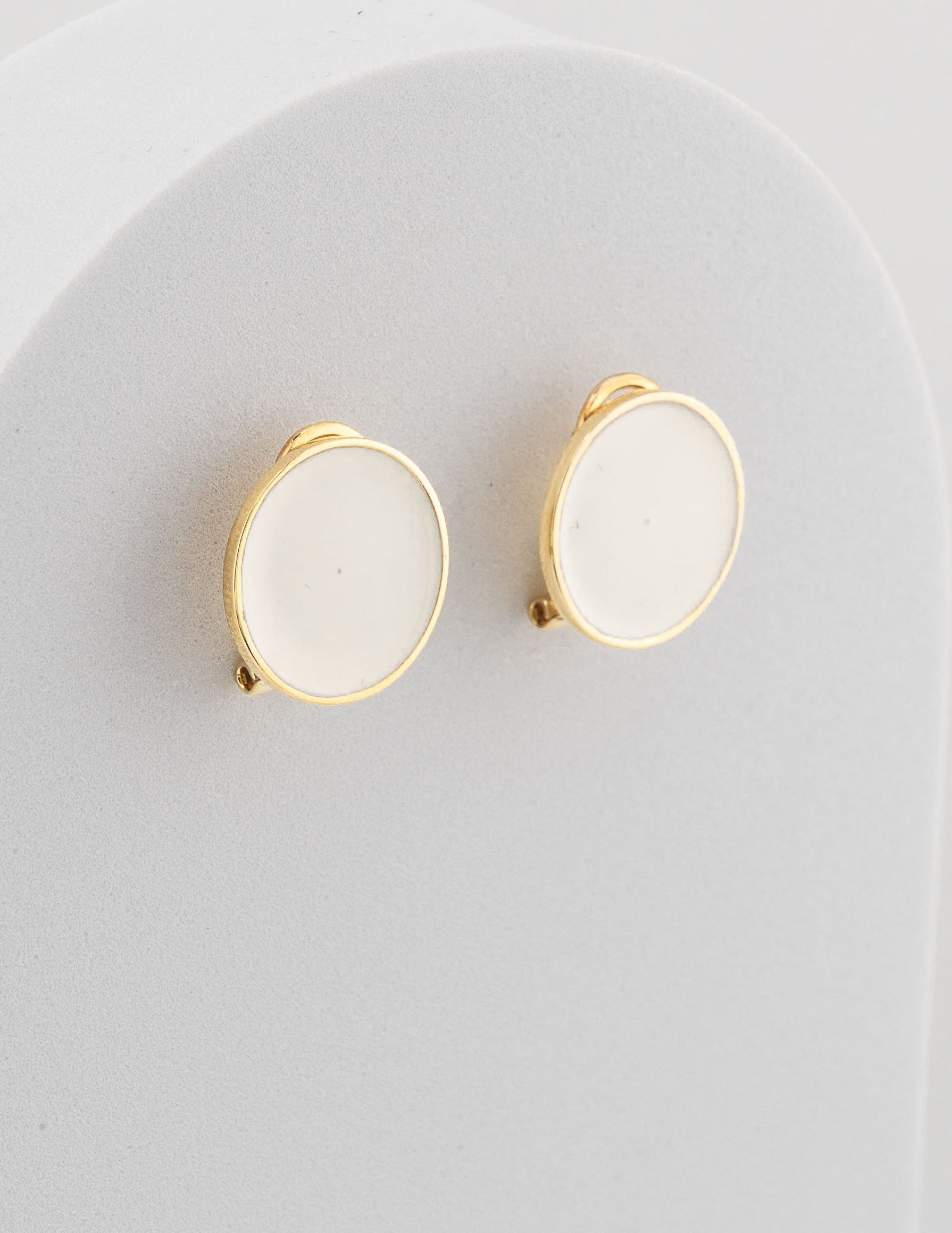 Handcrafted in Tuscany, the MarriCortona Smalto Earrings in 18k gold bronze with hand-painted enamel reflect Italian artistry, color, and timeless elegance.