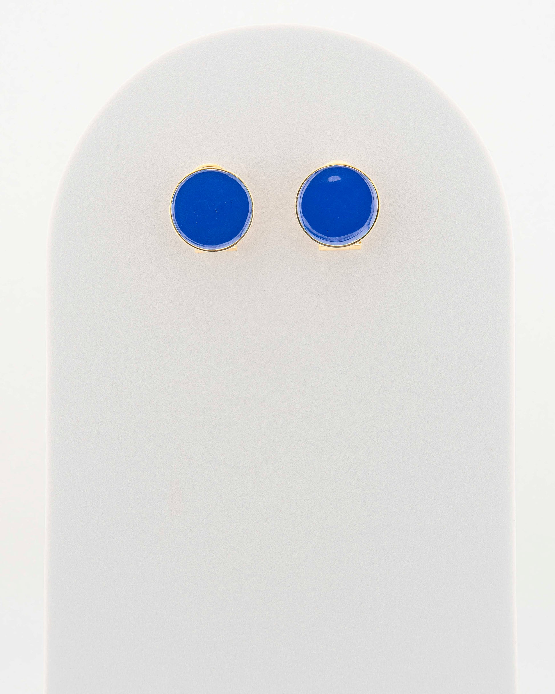 Handcrafted in Tuscany, the MarriCortona Smalto Earrings in 18k gold bronze with hand-painted enamel reflect Italian artistry, color, and timeless elegance.