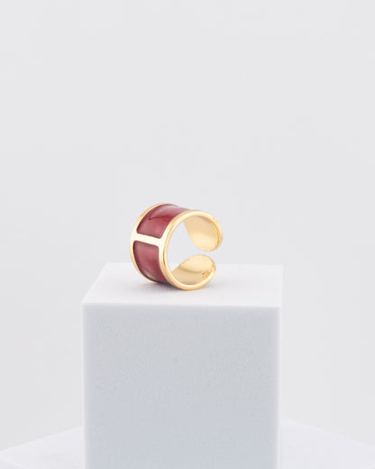 Handcrafted in Tuscany, the MarriCortona Smalto Rings combine 18k gold and hand-painted enamel — vibrant, refined, and authentically Made in Italy.
