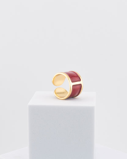 Handcrafted in Tuscany, the MarriCortona Smalto Rings combine 18k gold and hand-painted enamel — vibrant, refined, and authentically Made in Italy.