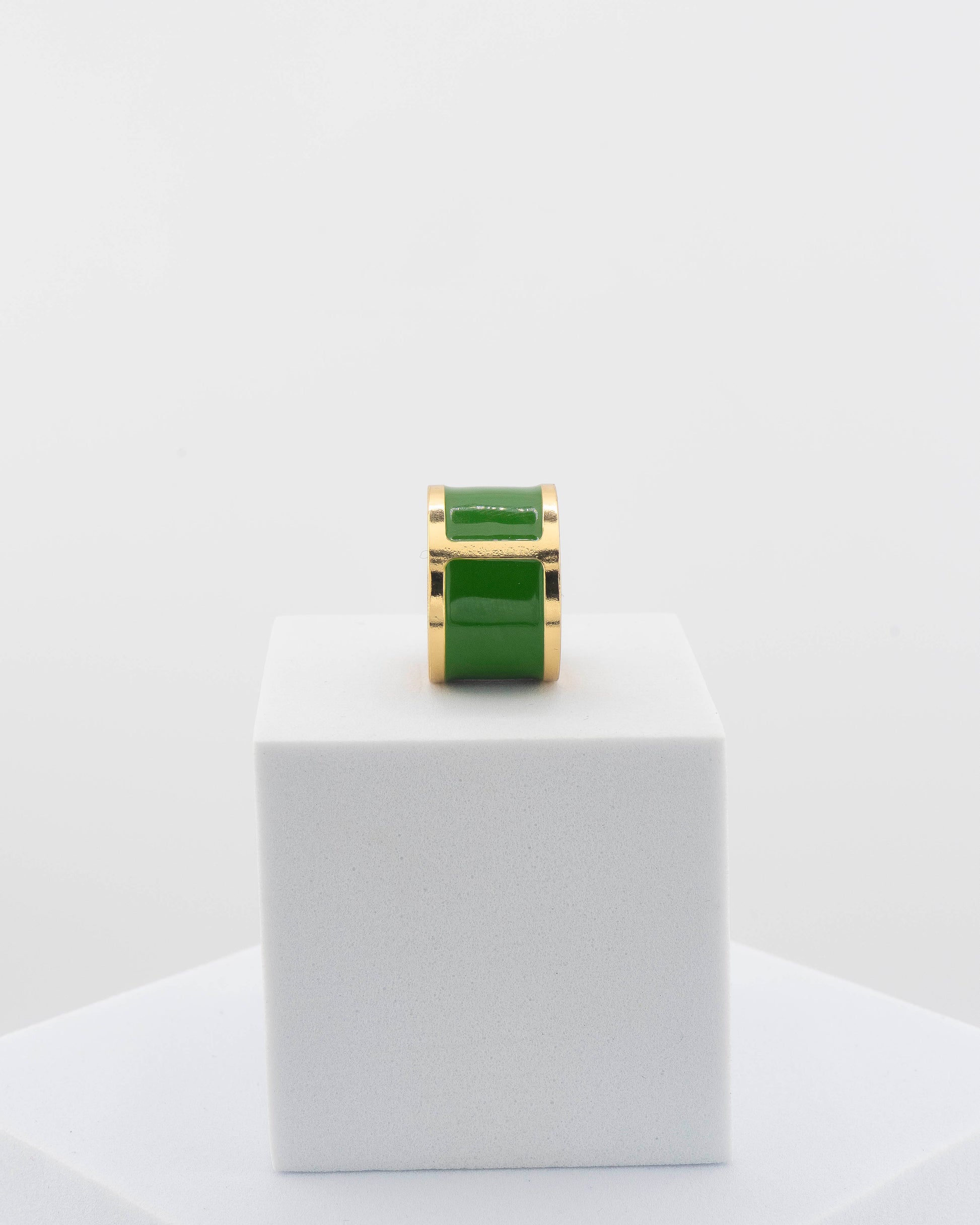 Handcrafted in Tuscany, the MarriCortona Smalto Rings combine 18k gold and hand-painted enamel — vibrant, refined, and authentically Made in Italy.