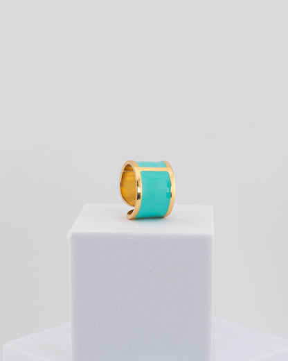 Handcrafted in Tuscany, the MarriCortona Smalto Rings combine 18k gold and hand-painted enamel — vibrant, refined, and authentically Made in Italy.