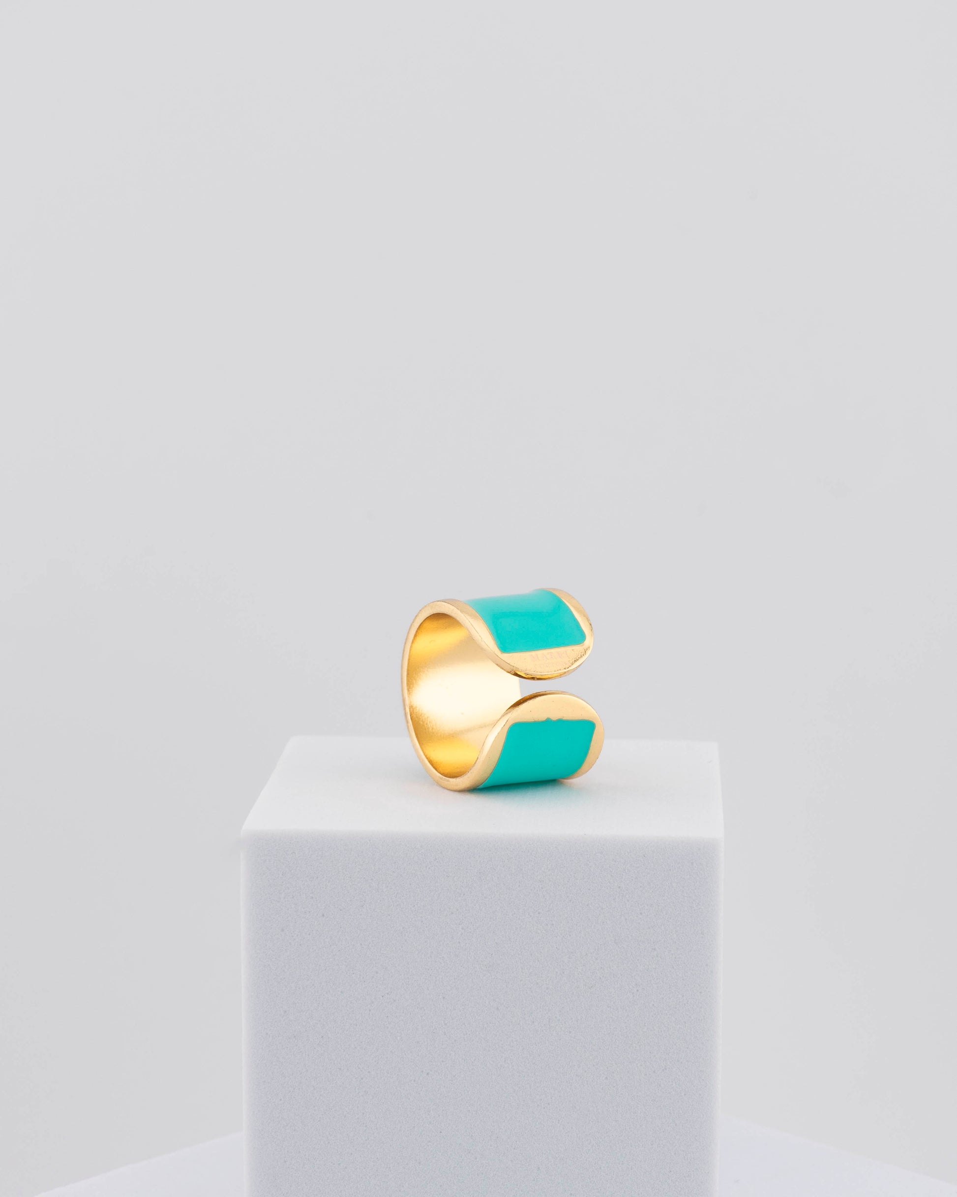 Handcrafted in Tuscany, the MarriCortona Smalto Rings combine 18k gold and hand-painted enamel — vibrant, refined, and authentically Made in Italy.