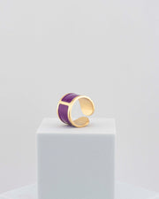 Handcrafted in Tuscany, the MarriCortona Smalto Rings combine 18k gold and hand-painted enamel — vibrant, refined, and authentically Made in Italy.