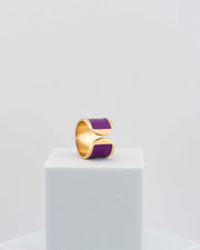 Handcrafted in Tuscany, the MarriCortona Smalto Rings combine 18k gold and hand-painted enamel — vibrant, refined, and authentically Made in Italy.