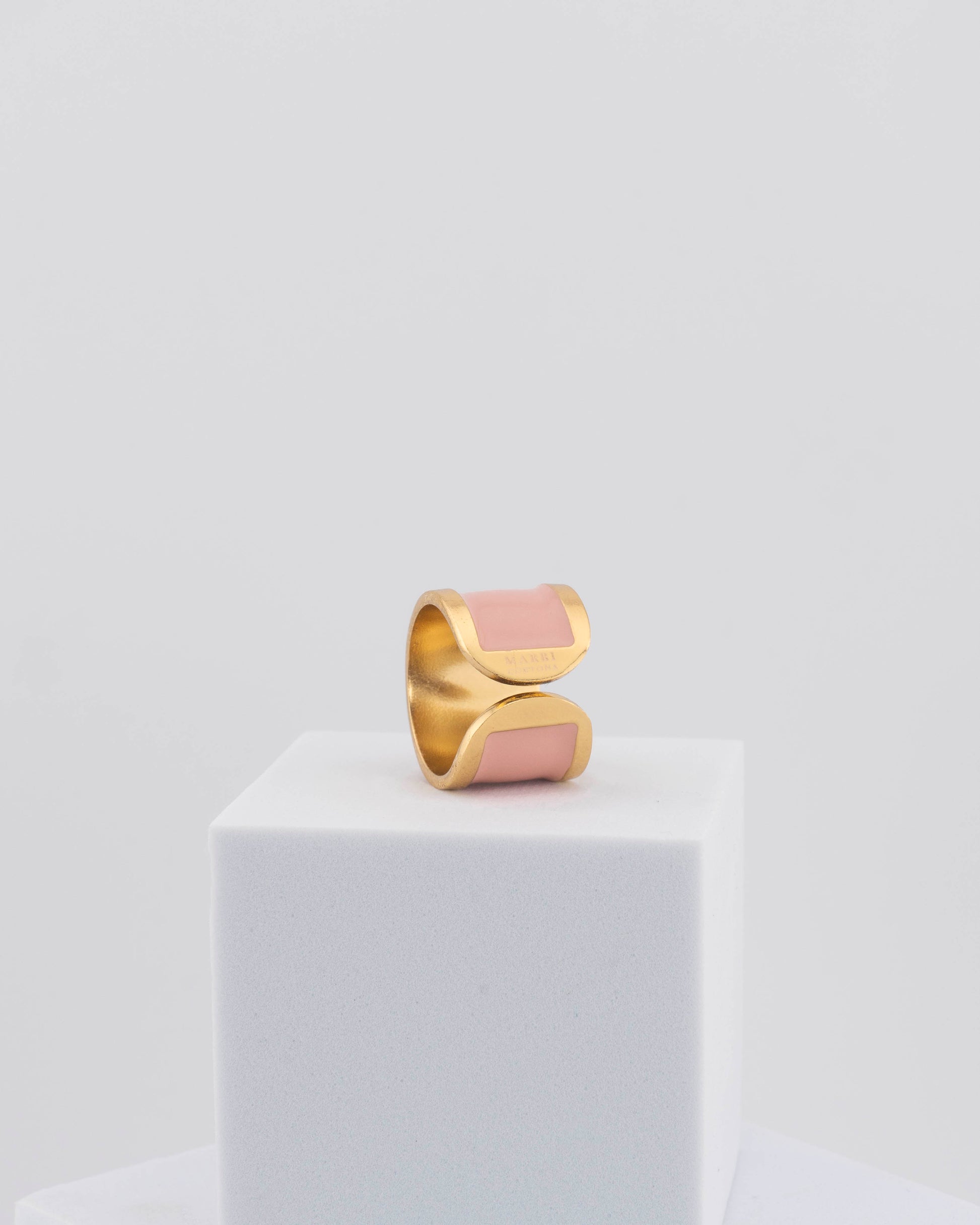 Handcrafted in Tuscany, the MarriCortona Smalto Rings combine 18k gold and hand-painted enamel — vibrant, refined, and authentically Made in Italy.