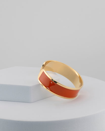 Handcrafted in Tuscany, the MarriCortona Smalto Bracelets in 18k gold and hand-painted enamel shine with color, elegance, and authentic Italian artistry.