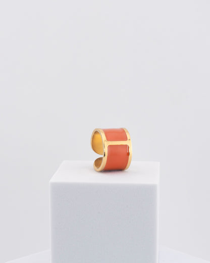 Handcrafted in Tuscany, the MarriCortona Smalto Rings combine 18k gold and hand-painted enamel — vibrant, refined, and authentically Made in Italy.