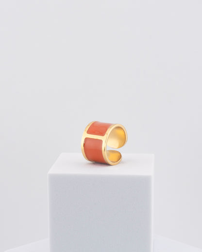 Handcrafted in Tuscany, the MarriCortona Smalto Rings combine 18k gold and hand-painted enamel — vibrant, refined, and authentically Made in Italy.