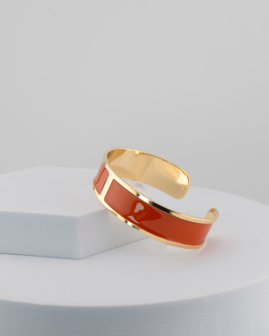 Handcrafted in Tuscany, the MarriCortona Smalto Bracelets in 18k gold and hand-painted enamel shine with color, elegance, and authentic Italian artistry.
