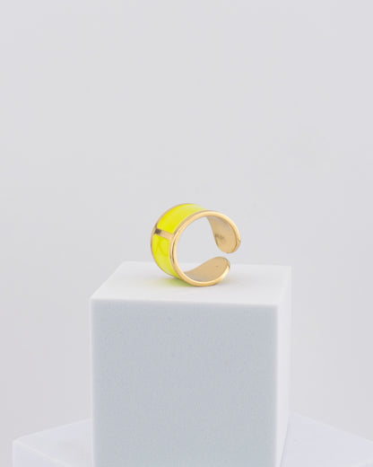 Handcrafted in Tuscany, the MarriCortona Smalto Rings combine 18k gold and hand-painted enamel — vibrant, refined, and authentically Made in Italy.