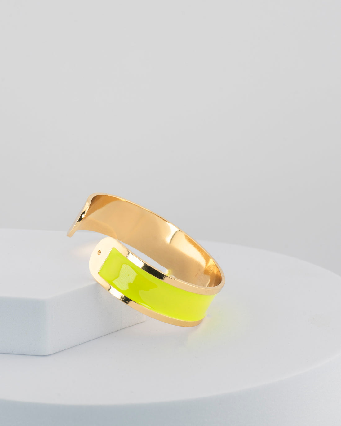 Handcrafted in Tuscany, the MarriCortona Smalto Bracelets in 18k gold and hand-painted enamel shine with color, elegance, and authentic Italian artistry.