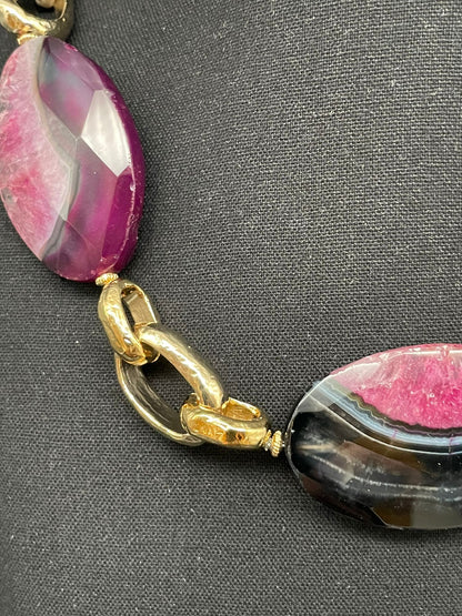 Collana Amarcord con girocollo in pelle di nappa color gesso con Agata tiger Rosa