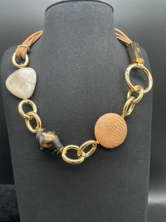 Amarcord necklace with choker in tan nappa leather with Fossil Wood, crocodile and vintage Chinese ceramic