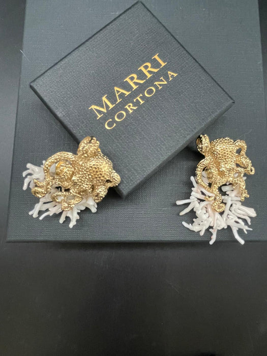 Medusa earrings in 18k gold-plated bronze with octopus