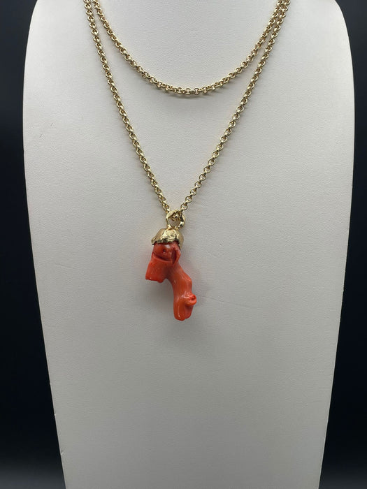 Collana ciondolo Medusa  con  Corallo arancio cm 4.5