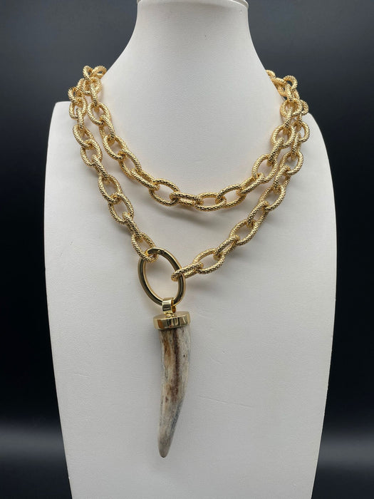 n.11 Horn 10 cm with chain