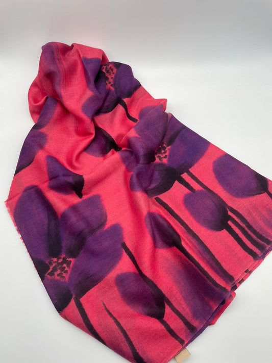 Pashmina in 100% cachemire. Dimensioni cm 95x200