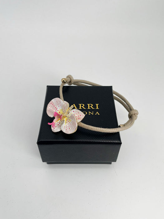 Bracciale con cordino ecru' e Orchidea larghezza cm3
