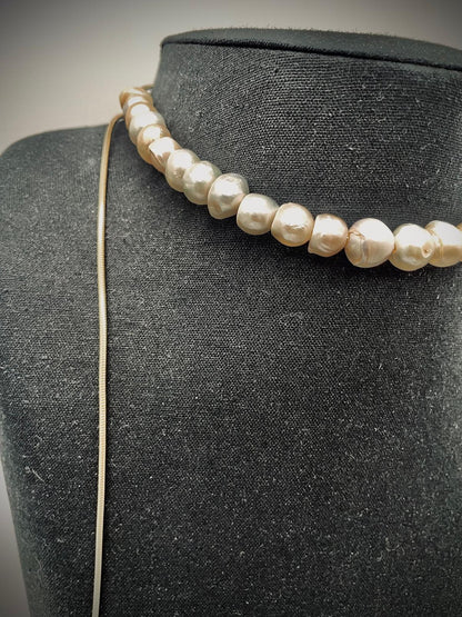 Choker di perle con cursore