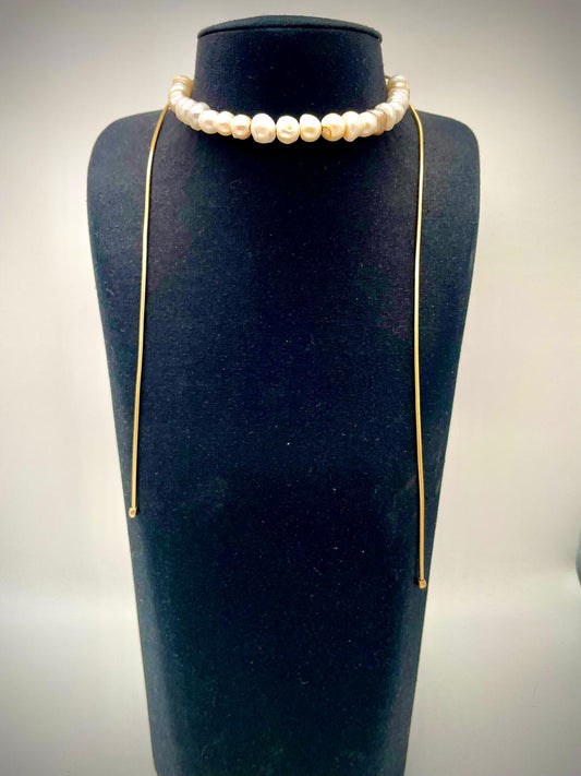 Pearl choker with slider