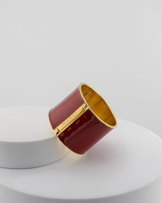 Handcrafted in Tuscany, the MarriCortona Scatto Bracelet in 18k gold bronze with hand-painted enamel blends timeless Italian craftsmanship and modern design.