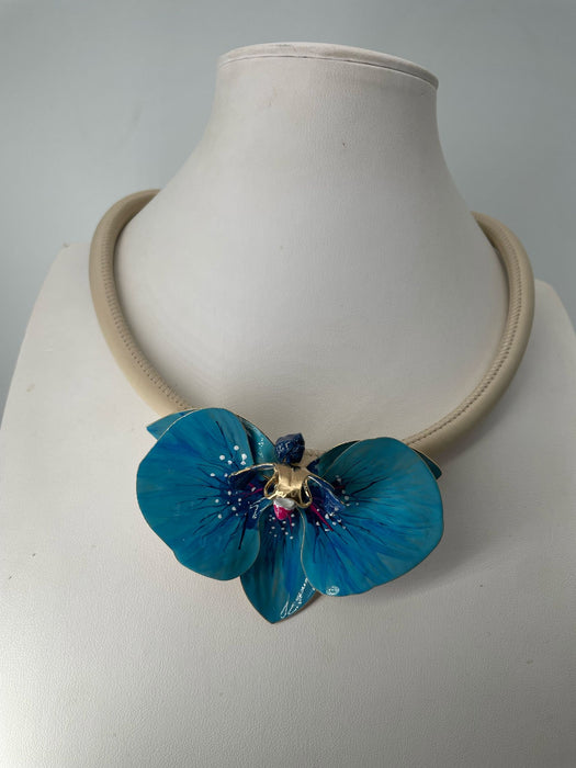 Collana Orchidea larghezza 7.5 cm