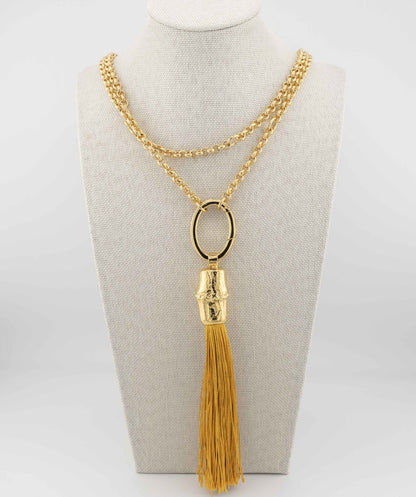 Handcrafted in Tuscany, the Bamboo and Silk Tassel Necklace by Marri Cortona blends nature and elegance in a timeless expression of Italian craftsmanship.