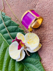 Girocollo Orchidea 'Latte e Girasole' dimensione 4 cm
