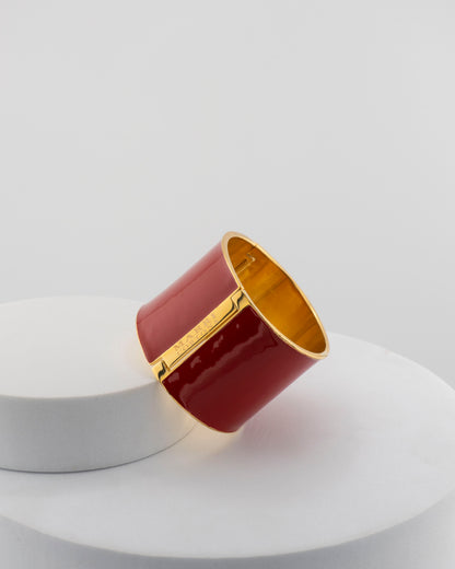 Handcrafted in Tuscany, the MarriCortona Scatto Bracelet in 18k gold bronze with hand-painted enamel blends timeless Italian craftsmanship and modern design.