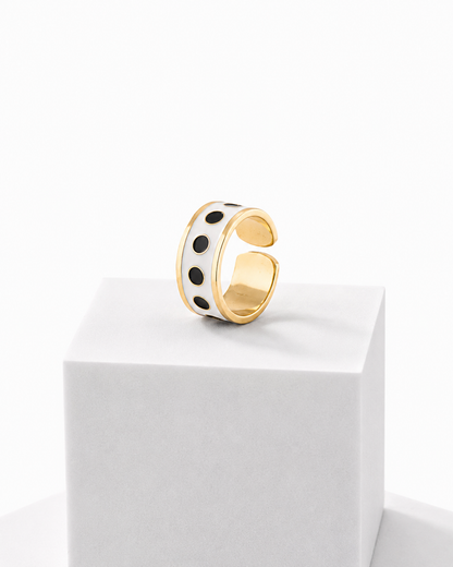 Anillo Black & White 1 cm de alto n.º 13