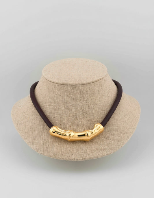 Handcrafted in Tuscany, the Bamboo Necklace by Marri Cortona symbolizes strength, grace, and renewal — timeless elegance made in Italy.