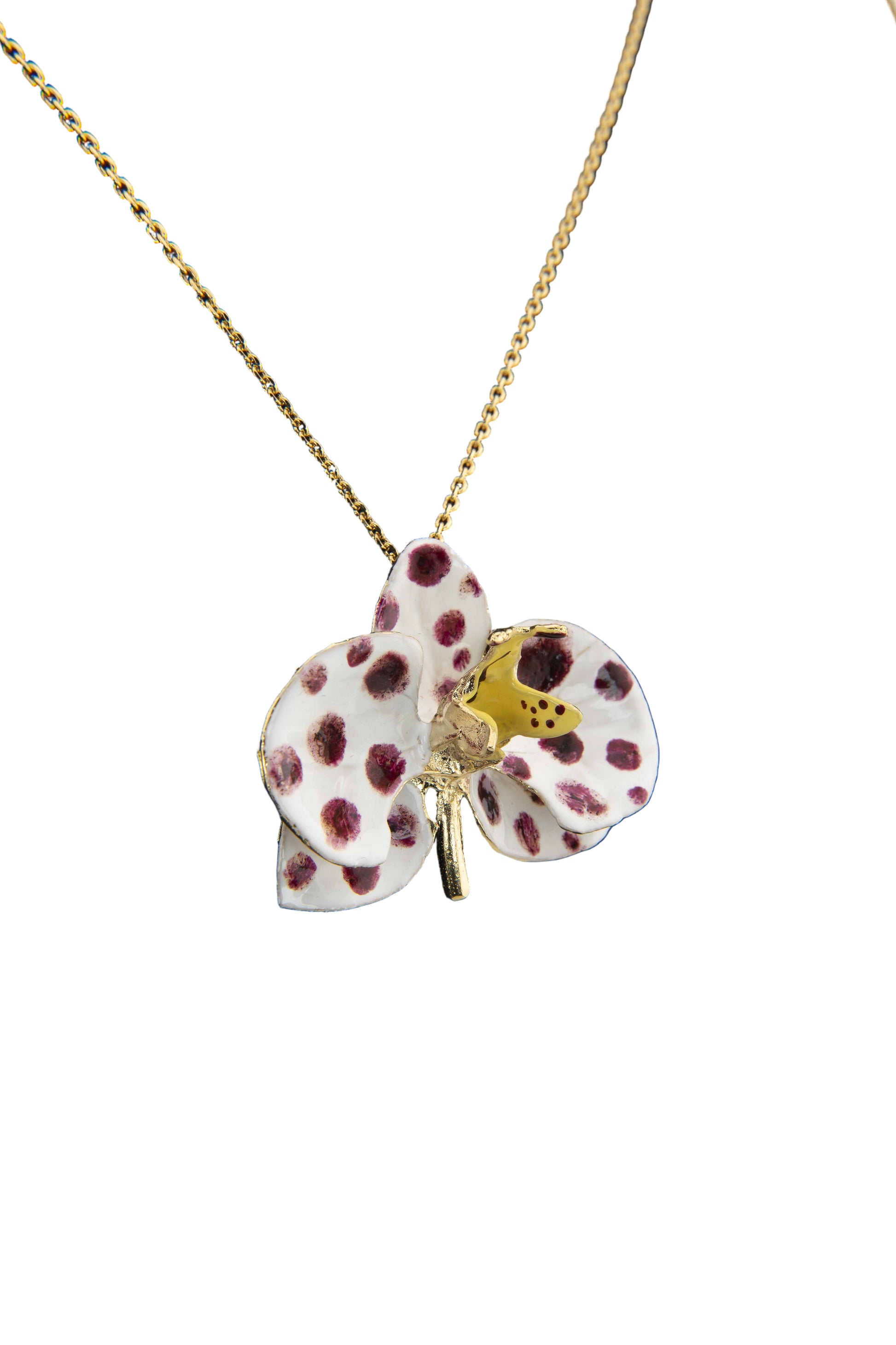 Handcrafted in Tuscany, the Marri Cortona Orchidea Necklace in 18k gold bronze captures the orchid’s grace — elegant, hand-enameled, and timelessly Italian.
