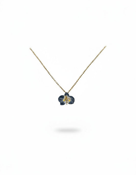 Handcrafted in Tuscany, the Marri Cortona Orchidea Necklace in 18k gold bronze captures the orchid’s grace — elegant, hand-enameled, and timelessly Italian.