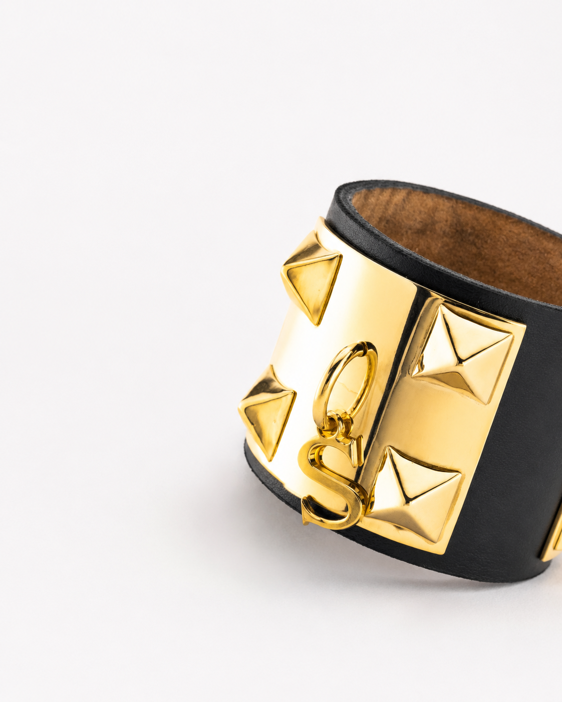 The Rock' Bracciale in Pelle color Nero con Piramidi