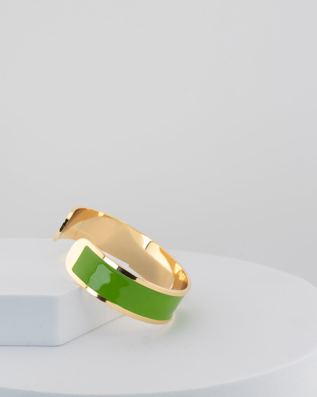 Handcrafted in Tuscany, the MarriCortona Smalto Bracelets in 18k gold and hand-painted enamel shine with color, elegance, and authentic Italian artistry.
