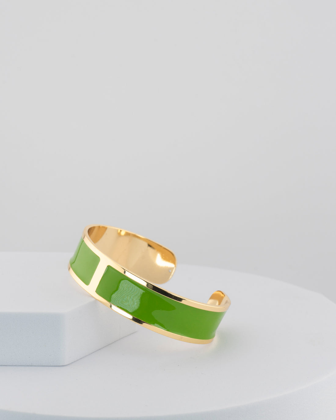 Handcrafted in Tuscany, the MarriCortona Smalto Bracelets in 18k gold and hand-painted enamel shine with color, elegance, and authentic Italian artistry.