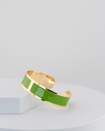 Handcrafted in Tuscany, the MarriCortona Smalto Bracelets in 18k gold and hand-painted enamel shine with color, elegance, and authentic Italian artistry.