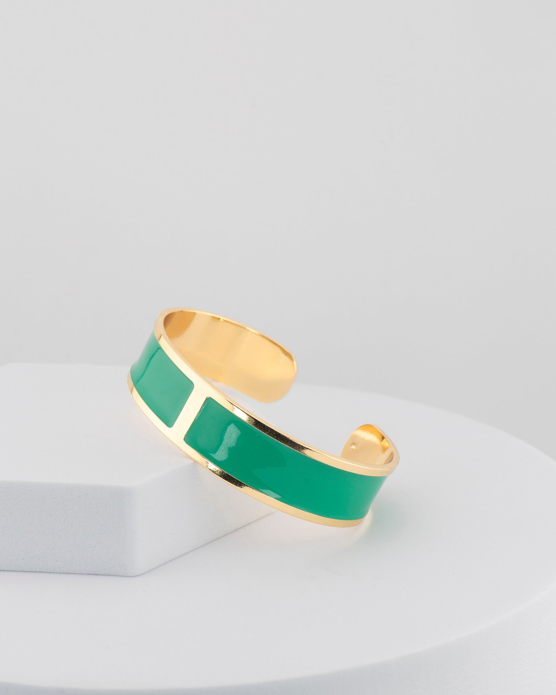 Handcrafted in Tuscany, the MarriCortona Smalto Bracelets in 18k gold and hand-painted enamel shine with color, elegance, and authentic Italian artistry.