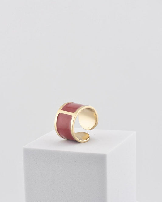 Handcrafted in Tuscany, the MarriCortona Smalto Rings combine 18k gold and hand-painted enamel — vibrant, refined, and authentically Made in Italy.