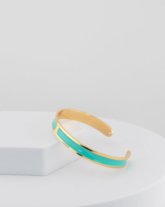 Handcrafted in Tuscany, the MarriCortona Smalto Bracelets in 18k gold and hand-painted enamel embody Italian artistry, color, and timeless elegance.