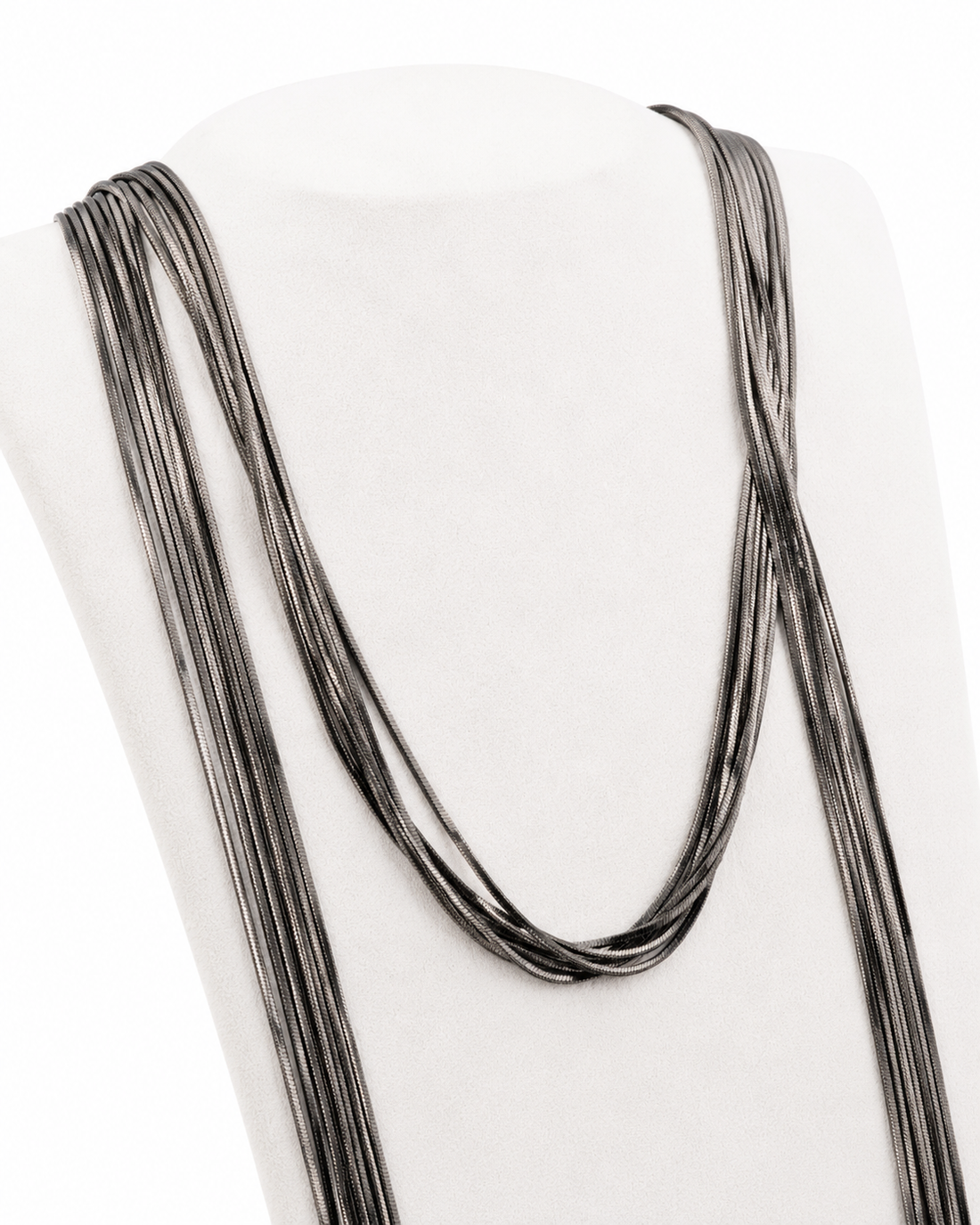Collana Voila' con 6 Fili in Oro Nero