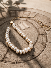 Choker di perle con cursore