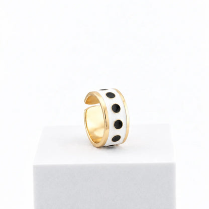 White polka dot ring, 1 cm high