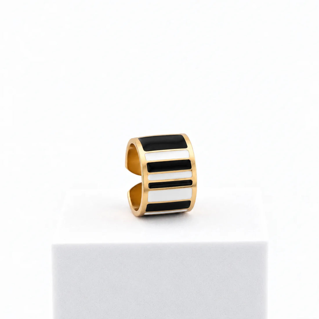Anillo Black & White 1,5 cm de alto n.21