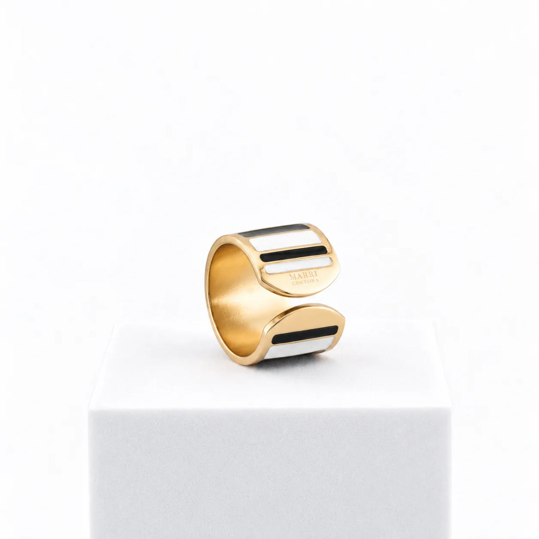 Anillo Black & White 1,5 cm de alto n.21