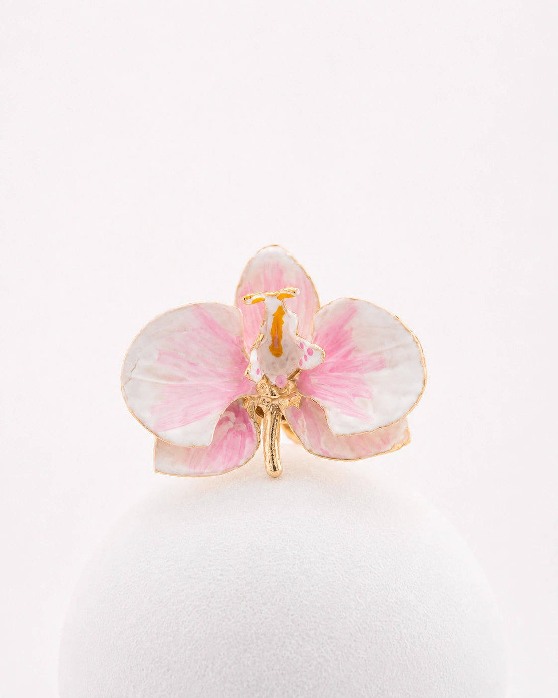'Milk and Cyclamen' Orchid Ring, size 4 cm
