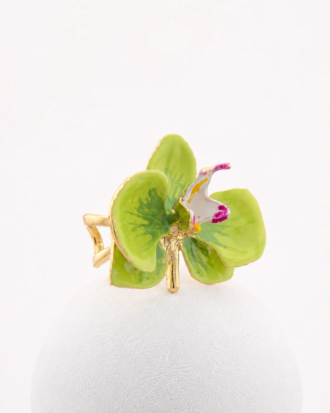 Anillo Orquídea 'Pistacho' tamaño 4 cm