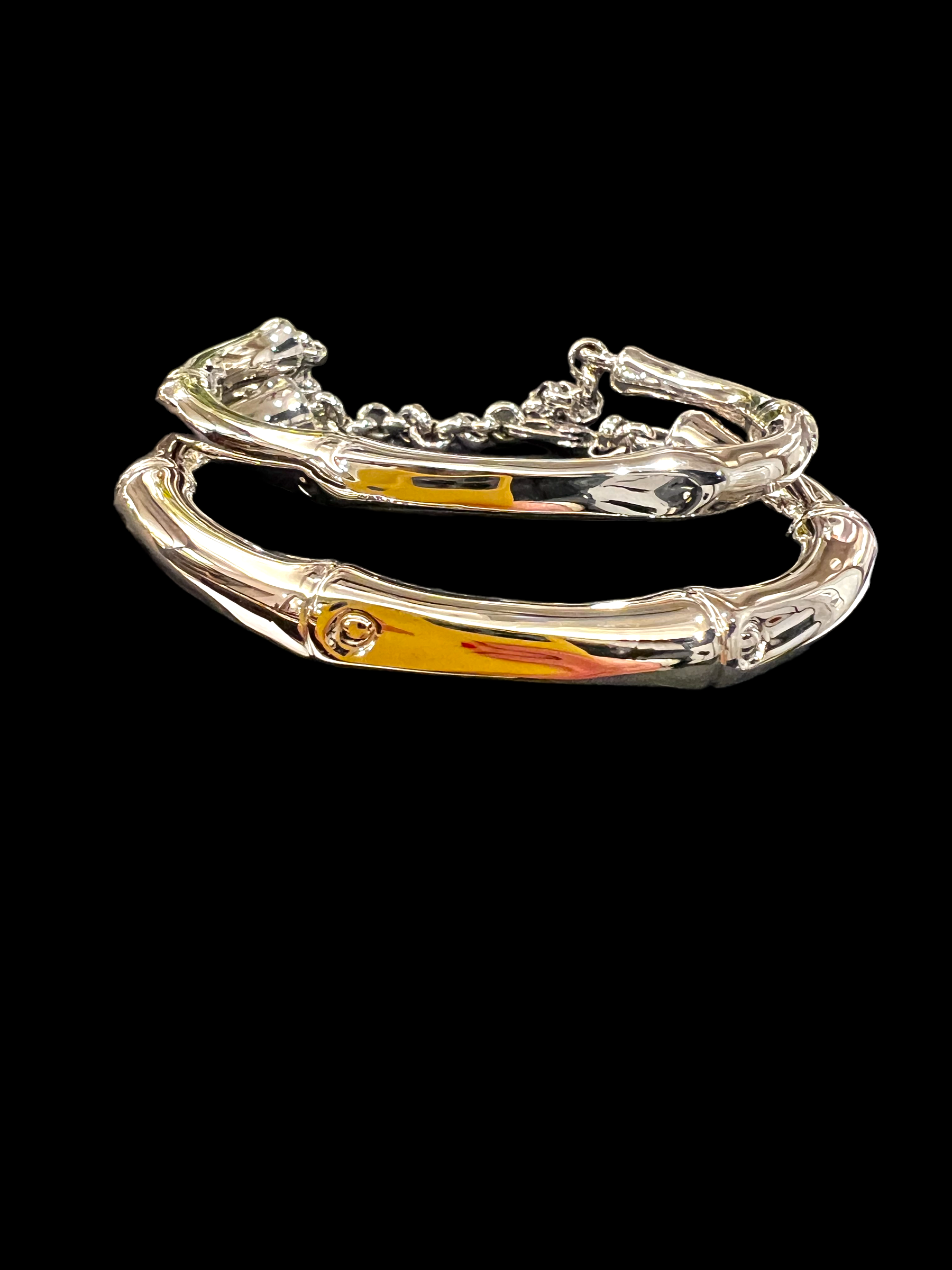 The Bangle Bamboo Bracelet by Marri Cortona, handcrafted in Tuscany, combines lightness, gold elegance, and modern design in timeless Italian style